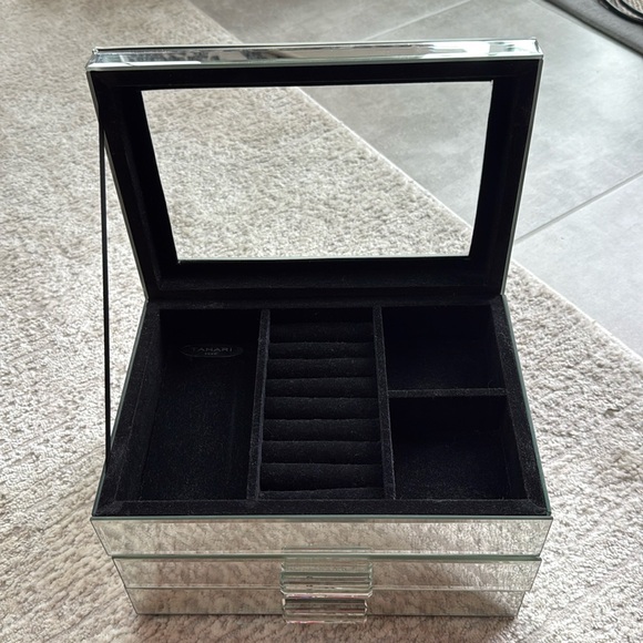 Tahari 2-Drawer, See-Thru Top, 24 Rings, 3 Top Compartment, Mirrored Jewelry Box - Picture 2 of 16